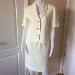 Castleberry knits suit